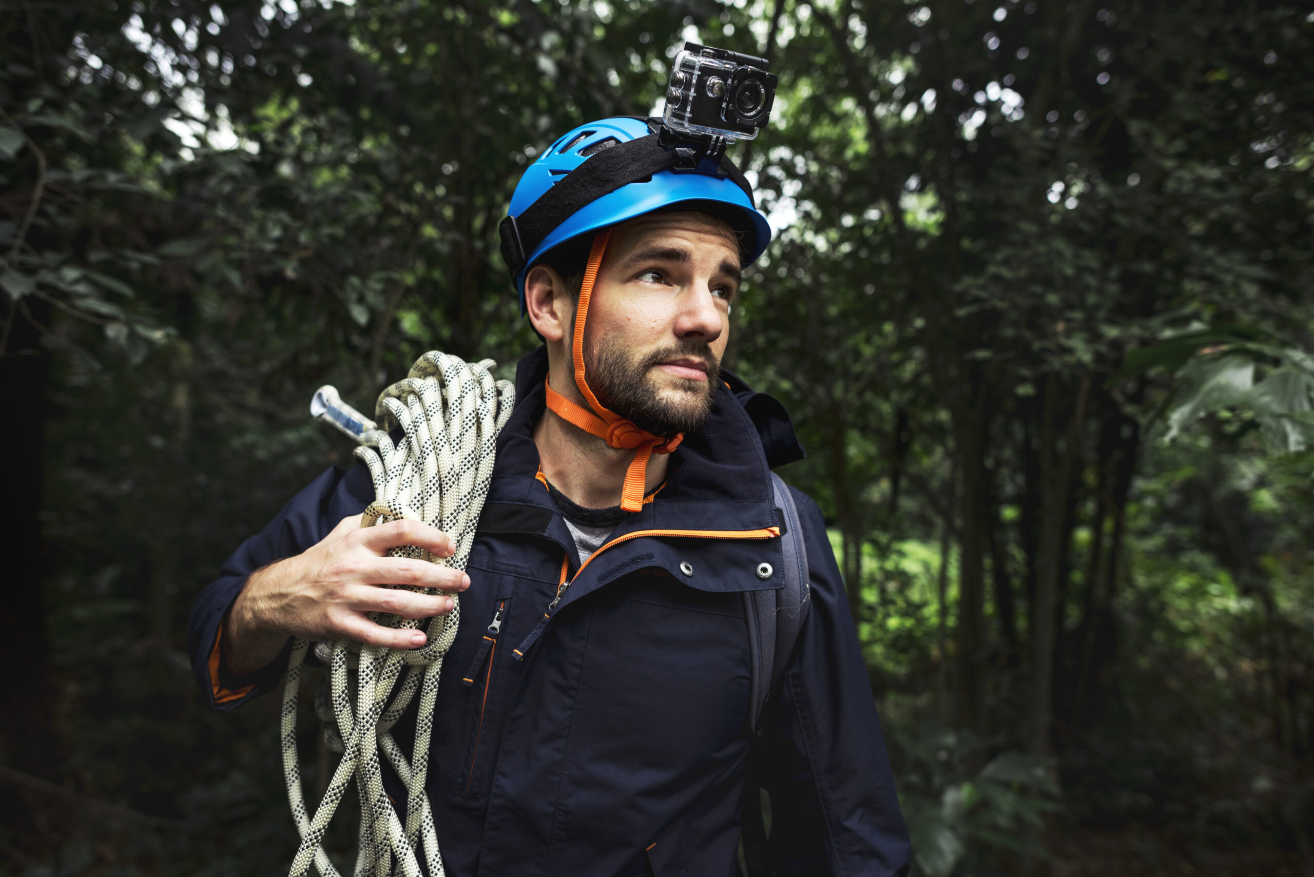 Willa Slavita - man with climbing rope 2025 02 10 08 36 55 utc scaled